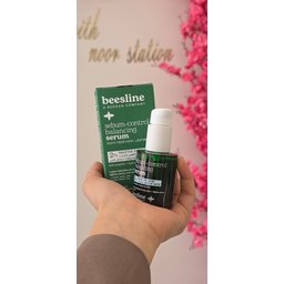 سيروم إعادة التوازن ومقاوم الإفرازات الدهنية من بيزلين Beesline Sebum-Control Balancing Serum
