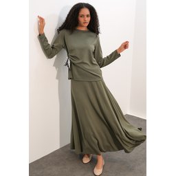 طقم بلوزة وتنورة نسائي مع وشاح 8077 - لون Çağla Women's Blouse and Skirt Set with Scarf 8077 - Çağla Color