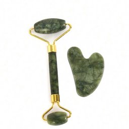 طقم مساج الوجه بحجر اليشم: رولر وحجر الجواشا (قطعتان) Jade Face Roller & Gua Sha Set – 2-Piece Facial Massage Tools