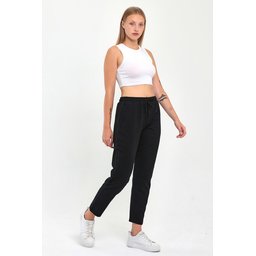 بنطال رياضي كلاسيكي نسائي بجيوب - أسود Women's Classic Pocketed Sweatpants - Black