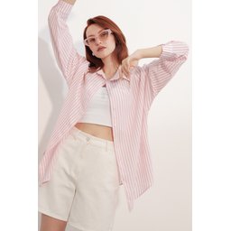 قميص نسائي مخطط واسع 20412 - وردي Women's Oversize Striped Shirt 20412 - Pink