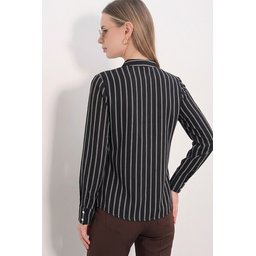 قميص نسائي مخطط برباط أمامي 20404 - أسود Women's Striped Front Tie Shirt 20404 - Black
