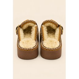 شبشب نسائي شتوي يومي Muggo MAYRA مبطن بالفرو مع إبزيم - توباكو Muggo MAYRA Women's Buckled Faux-Fur Lined Winter Daily Slipper - Taba
