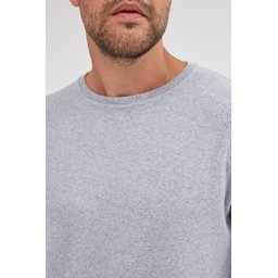سويتشيرت رجالي رمادي بياقة دائرية وقصة عادية من القطن Men's Grey Standard Fit Cotton Basic Crew Neck Sweatshirt
