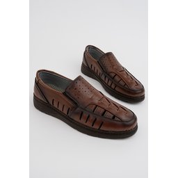 صندل MUGGO ROVERY رجالي يومي مريح بفتحات - توباكو MUGGO ROVERY Men's Casual Comfortable Perforated Sandals - Taba