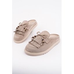 Muggo FRİNGE حذاء لوفر نسائي مريح من جلد الشمواه بتفاصيل فيونكة وشرابة - بيج Muggo FRİNGE Women's Suede Leather Bow Tassel Loafer Slippers - Beige