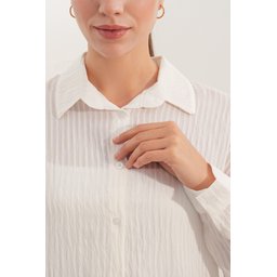 قميص نسائي مخطط واسع 20409 - أبيض Women's Striped Oversize Shirt 20409 - White