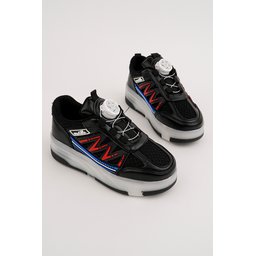 حذاء رياضي MUGGO SKATE للأطفال بعجلات مضيئة - أسود وأحمر Muggo SKATE Kids' Light-Up Roller Sneaker Shoes - Black - Red