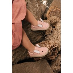 حذاء أطفال جلدي بتصميم أرنب - لون بودرة (مقاس 19-25) Leather Rabbit Design Kids' Shoes - Powder Pink (Sizes 19-25)