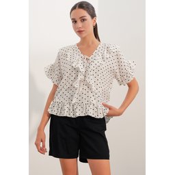 بلوزة نسائية قصيرة الأكمام مكشكشة 40032 - أبيض Women's Short Sleeve Ruffled Blouse 40032 - White