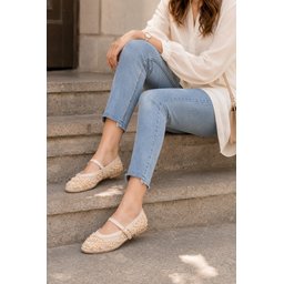 حذاء باليه نسائي Muggo LACE بتفاصيل شبكية وخرز - بيج Muggo LACE Women's Mesh Detailed Beaded Strap Ballet Flats - Beige