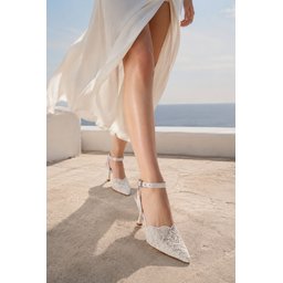 حذاء نسائي Muggo FRESCO بكعب رفيع وتفاصيل دانتيل مطرزة ورباط كاحل - أبيض Muggo FRESCO Women's Stiletto Heels with Lace Embroidery & Ankle Strap - White