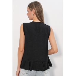 بلوزة نسائية سوداء بياقة V وتفاصيل ربط وكشكشة - 40033 Women's V-Neck Tie Detail Ruffled Blouse 40033 - Black