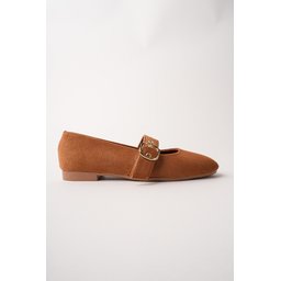 حذاء باليه نسائي Muggo HALSEY جلد ذهبي بإبزيم - لون توباكو Muggo HALSEY Gold Buckle Leather Women's Ballet Flats - Tobacco