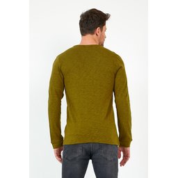 سويت شيرت هاكي للجنسين بقصة عادية وياقة دائرية وأكمام طويلة مع شريط Khaki Unisex Regular Fit Crew Neck Long Sleeve Striped Sweatshirt