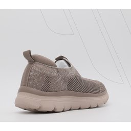 حذاء رياضي نسائي ولادي - دبليو مئة وستة وتسعون Shoes W-196