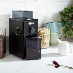 طاحونة قهوة Coffee grinder