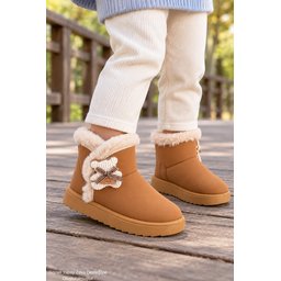 Muggo TOFFE حذاء بوت شتوي بناتي مبطن بالفرو مع فيونكة - توباكو Muggo TOFFE Girls' Winter Fur-Lined Boots with Bow Detail - Tobacco
