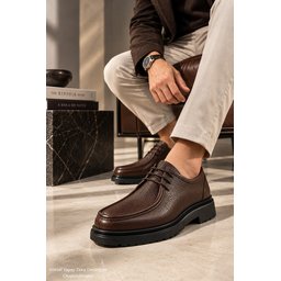 حذاء MUGGO WALTON رجالي كاجوال كلاسيكي جلد طبيعي برباط ونعل سميك - بني Muggo WALTON Men's Genuine Leather Lace-Up Casual Classic Shoes with Chunky Sole - Brown