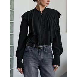 بلوزة سوداء بتصميم القصور الملكية والمكشكشة Palace-Style Ruffled Blouse