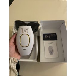 جهاز إزالة الشعر بتقنية IPL للاستخدام المنزلي IPL Hair Removal Device – At-Home Use