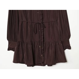 تونيك بني أنيق بلمسة حريرية وتفاصيل مكشكشة Long Tunic