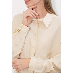 طقم نسائي قطعتين بنطلون وقميص بنسيج مميز 6710 - إيكرو Women's Textured Shirt and Pants Two-Piece Set 6710 - Ecru