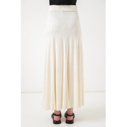تنورة نسائية طويلة محبوكة 8073 - لون إيكرو Women's Knitted Long Skirt 8073 - Ecru