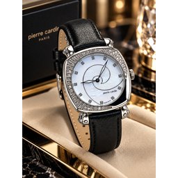ساعة نسائيه من بيير كاردان الفرنسيه Pierre cardin watch