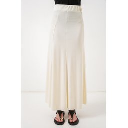 تنورة نسائية طويلة محبوكة 8073 - لون إيكرو Women's Knitted Long Skirt 8073 - Ecru