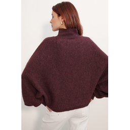 كنزة نسائية تريكو أوفرسايز بأكمام باتوينغ 15969 - خمري Women's Batwing Sleeve Oversize Knit Sweater 15969 - Burgundy