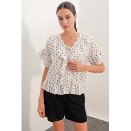 بلوزة نسائية قصيرة الأكمام مكشكشة 40032 - أبيض Women's Short Sleeve Ruffled Blouse 40032 - White