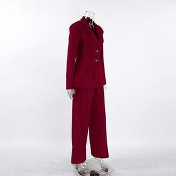 بدلة رسمية أنيقة بلون العنابي الكلاسيكي Suit