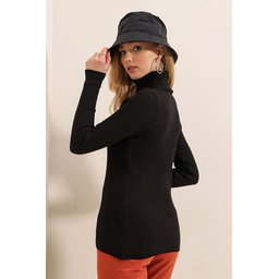 كنزة تريكو برقبة عالية 10311 - أسود 10311 Fisherman Neck Knit Sweater - Black