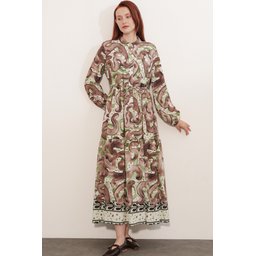 فستان نسائي طويل محتشم بنقشة 2586 - أخضر Women's Patterned Long Modest Dress 2586 - Green