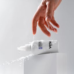 مقشر  EVEN TONE EXFOLIATOR بحمض الجليكوليك 7% من VENA DERM VENA DERM EVEN TONE EXFOLIATOR with 7% Glycolic Acid Toner