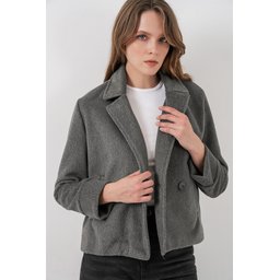 جاكيت نسائي قصير من الكاشيه 0725 - رمادي Women's Short Cachet Jacket 0725 - Grey