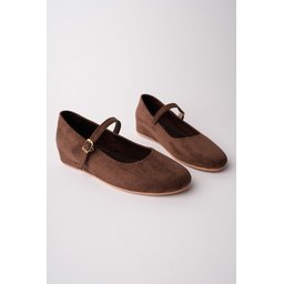 Muggo BERNY حذاء باليه نسائي جلد بحزام واحد بكعب مخفي - بني Muggo BERNY Women's Leather Single Strap Ballet Flats with Hidden Heel - Brown
