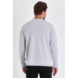 سويت شيرت رجالي رمادي بقبة دائرية مزدوجة وتفاصيل طباعة Men's Grey Double Crew Neck Sweatshirt with Print Detail
