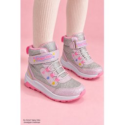 بوت شتوي بناتي MUGGO HUGGIE رمادي بلمعة وتفاصيل قلب، لاصق ورباط MUGGO HUGGIE Girls' Winter Boots - Glitter, Heart Detail, Velcro & Laces - Grey
