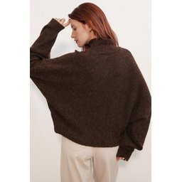 كنزة نسائية تريكو فضفاضة بأكمام خفاش 15969 - بني Women's Batwing Sleeve Oversize Knit Sweater 15969 - Brown