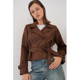 معطف ترنش قصير نسائي بحزام 5970 - بني Women's Belted Short Trench Coat 5970 - Brown