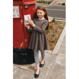 توب تونيك فضفاض للأطفال 2-10 سنوات - بني Kids' Flowy Tunic Top 2-10 Years - Brown