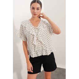 بلوزة نسائية قصيرة الأكمام مكشكشة 40032 - أبيض Women's Short Sleeve Ruffled Blouse 40032 - White