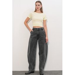 6689 بنطلون جينز نسائي بخصر عالٍ وقصة باجي - أنثراسيت 6689 Women's High-Waist Baggy Jeans - Anthracite
