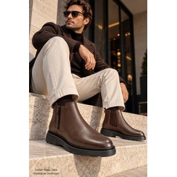 حذاء تشيلسي رجالي MUGGO LENOX جلد طبيعي بسحاب ونعل سميك - بني MUGGO LENOX Men's Genuine Leather Chelsea Boots with Zipper & Chunky Sole - Brown