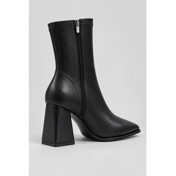 بوت نسائي Muggo VELORA أسود بكعب سميك ومقدمة مدببة وسحاب Muggo VELORA Women's Pointed Toe Chunky Heel Zipper Ankle Boots - Black