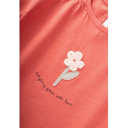 تي شيرت أطفال بتطريز - مرجاني (2-8 سنوات) Kids' Appliqué T-Shirt - Coral (2-8 Years)