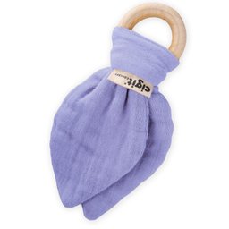 عضاضة أسنان من قماش الموسلين والخشب الطبيعي A.Mavi - أزرق فاتح A.Mavi Muslin Fabric and Natural Wood Teether - Light Blue