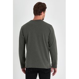 سويت شيرت رجالي خاكي بياقة دائرية مزدوجة وقصة مريحة Men's Khaki Double Crew Neck Standard Relaxed Fit Sweatshirt